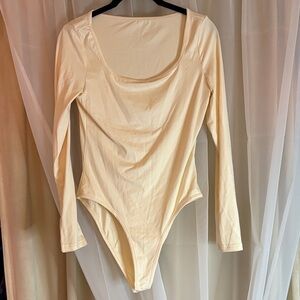 SHEIN Cream Long Sleeve Bodysuit